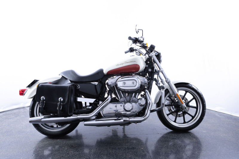 Harley-Davidson® SPORTSTER XL883 SUPERLOW® 2013