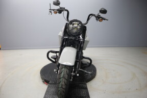 2025 Harley-Davidson® Road King™ Special FLHRXS thumb 1