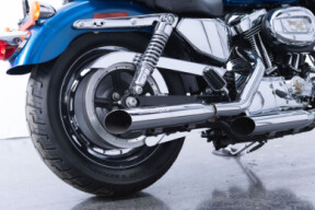 2005 Harley-Davidson<sup>®</sup> Sportster® 1200 Low Blue Steel thumb 0