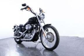 Harley-Davidson® Sportster® 1200 Custom 2007 thumb 3