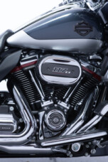 Harley-Davidson® CVO™ Street Glide® 2019  thumb 2
