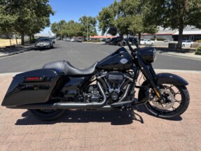 FLHRXS 2025 Road King™ Special thumb 3