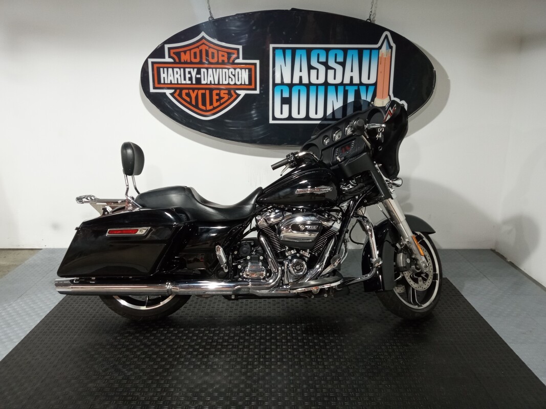 2021 Harley-Davidson Street Glide - Vivid Black