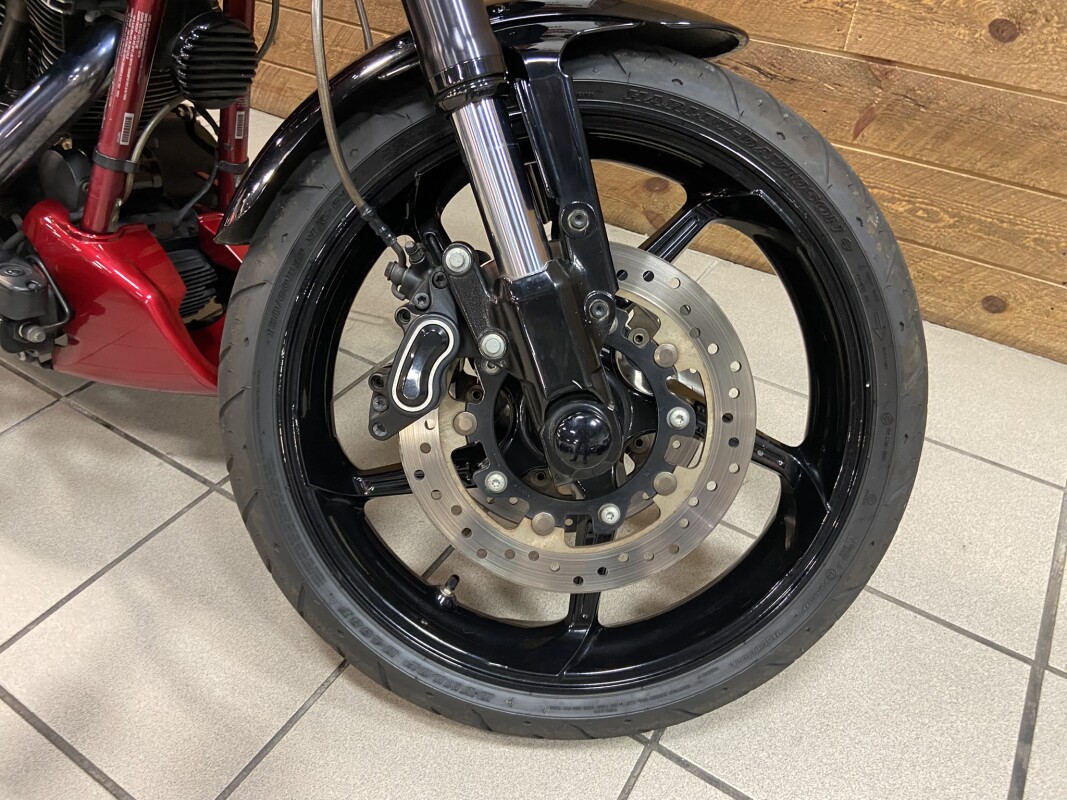 2017 Harley-Davidson CVO Pro Street Breakout Starfire Pearl/Scorched Apple FXSE - Photo 4