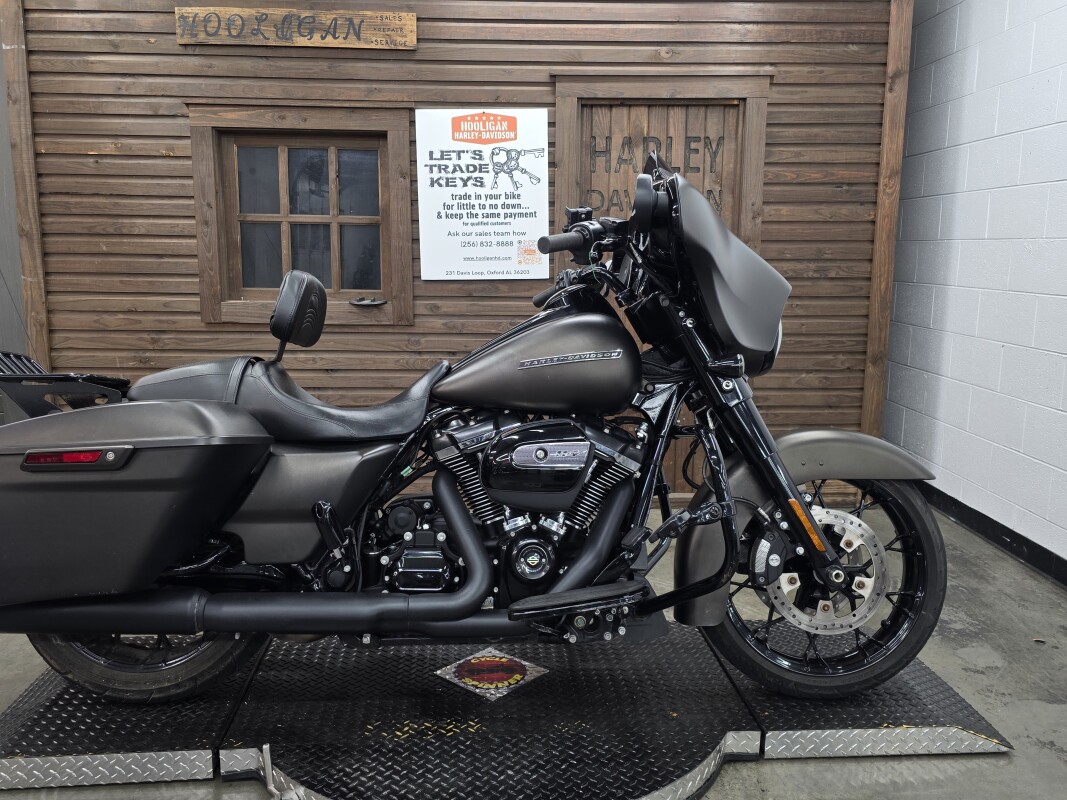 2020 Harley-Davidson Street Glide Special RVR RCK GRY DNM