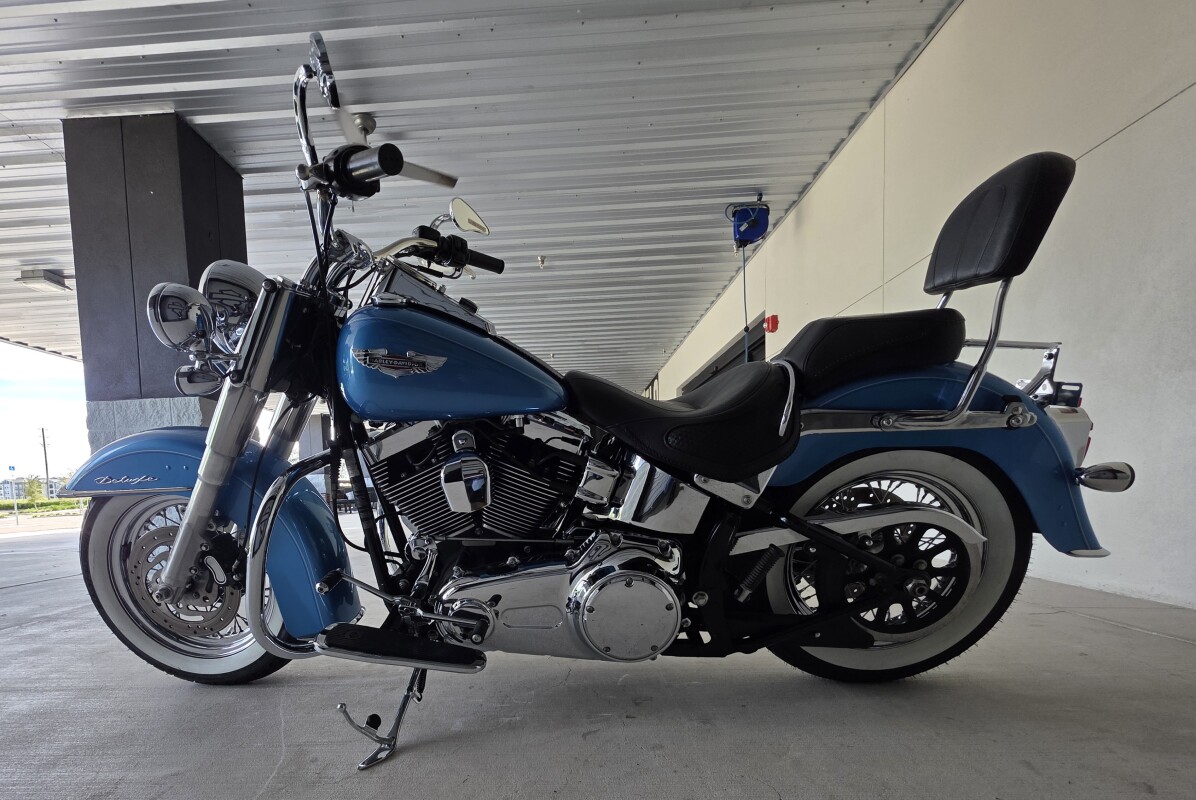 2011 Harley-Davidson Softail Deluxe - Photo 4