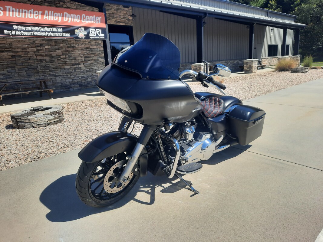 2017 Harley-Davidson Road Glide Special Black Denim - Photo 2