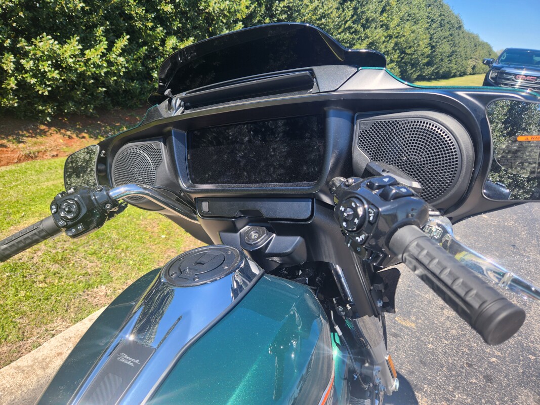 2024 Harley-Davidson Street Glide - Photo 9