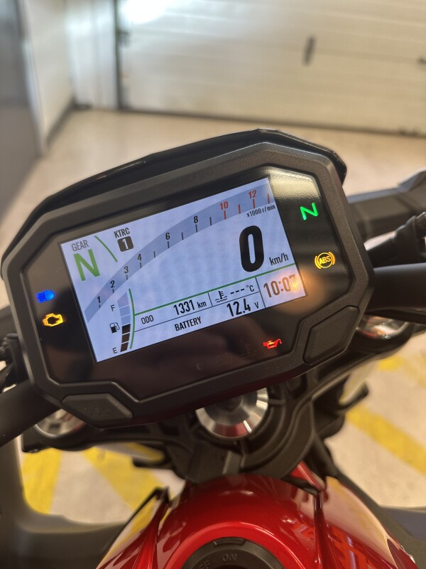 2024 Kawasaki Z650 ABS Candy Persimmon Red/Ebony - Photo 7