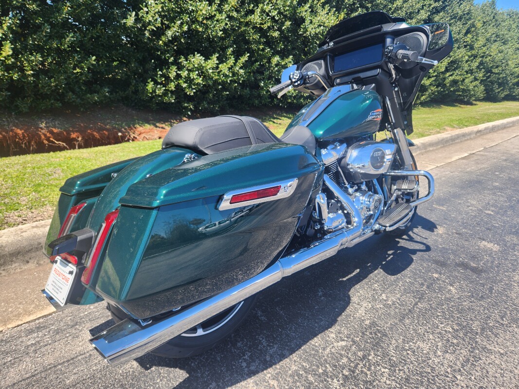 2024 Harley-Davidson Street Glide - Photo 8