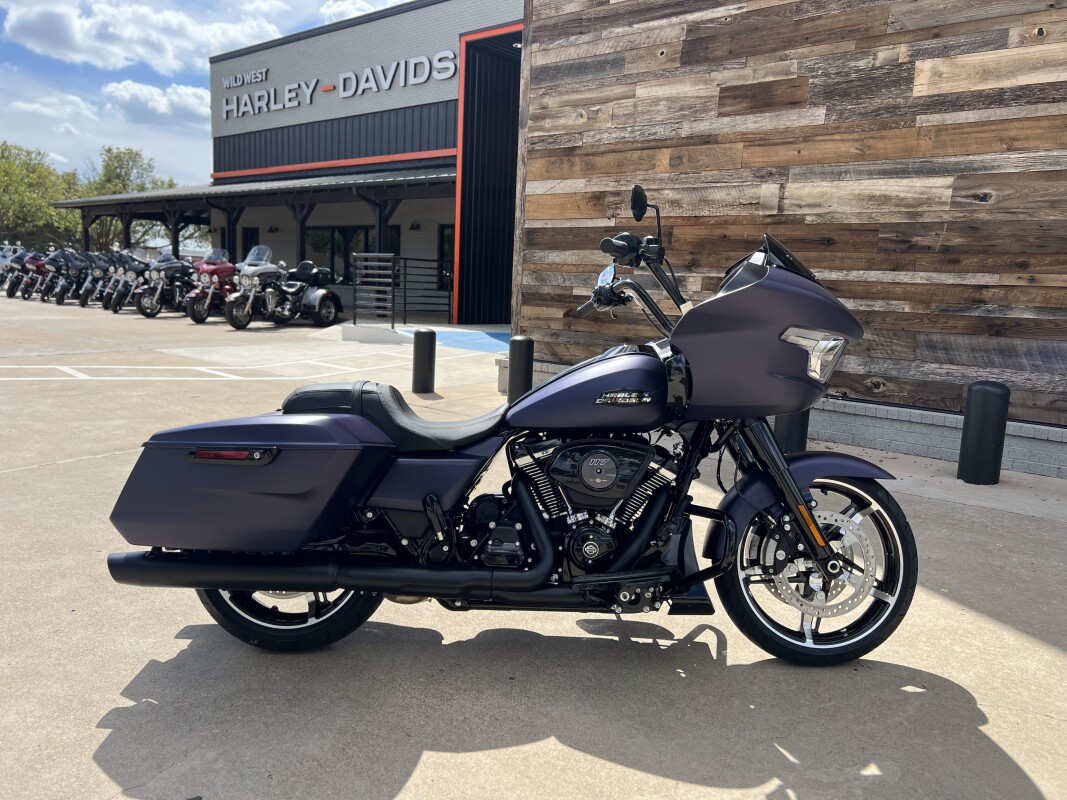 2025 Harley-Davidson Road Glide Purple Abyss Denim - Black Finish