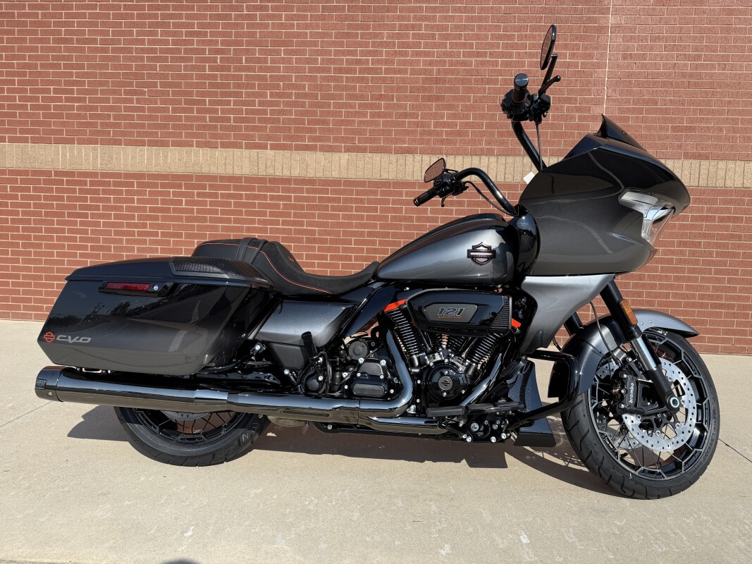 FLTRXSE 2025 CVO Road Glide