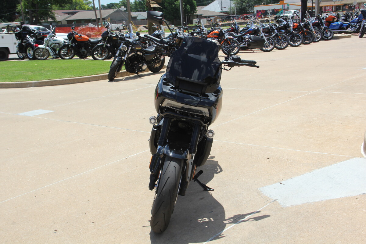 2025 Harley-Davidson Pan America 1250 ST Vivid Black - Photo 8