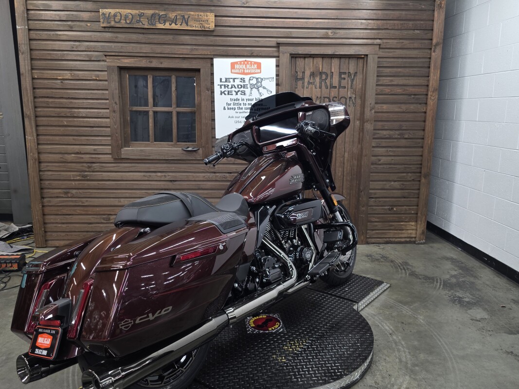 2024 Harley-Davidson CVO Street Glide COPPERHEAD - Photo 2