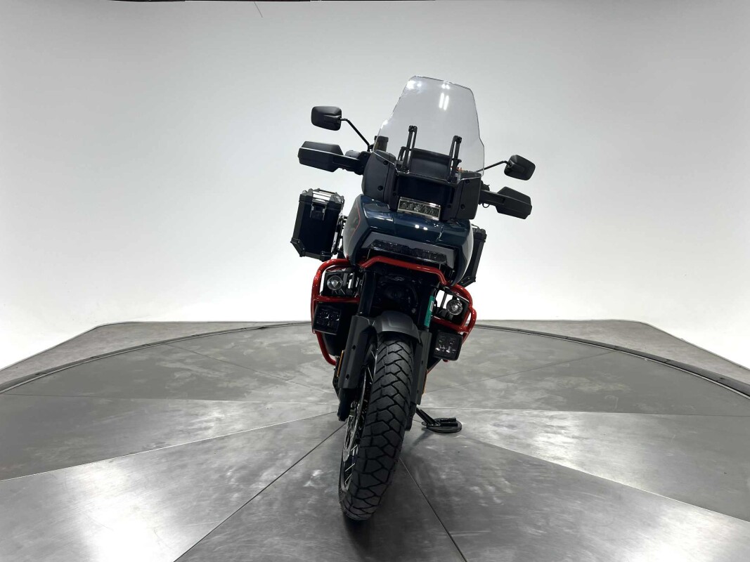 2025 Harley-Davidson RA1250SE CVO Pan America in Carbon Blue with 10 miles - Photo 4