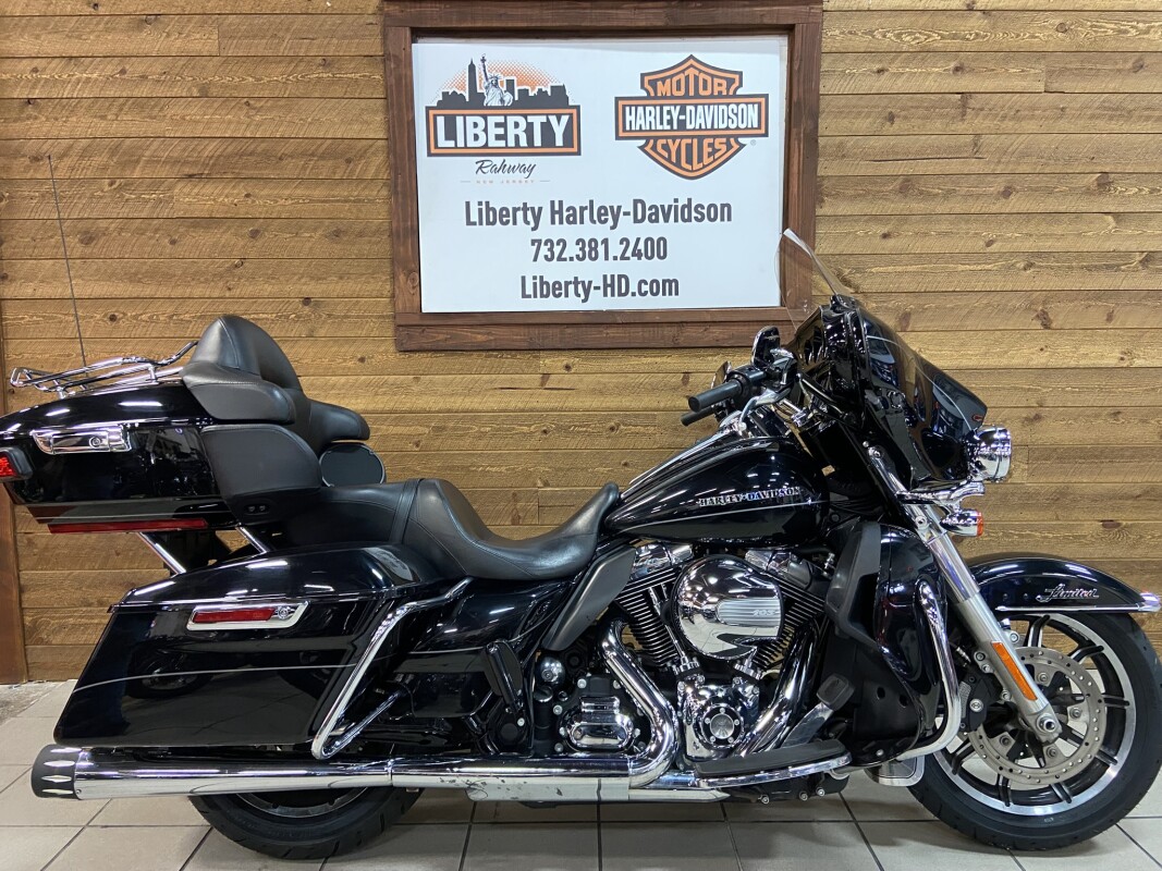 2015 Harley-Davidson Ultra Limited Low Vivid Black FLHTKL
