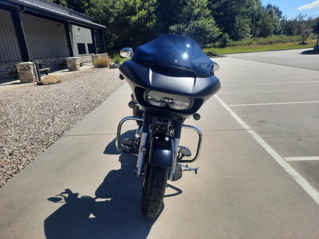 2017 Harley-Davidson Road Glide Special Black Denim - Photo 3