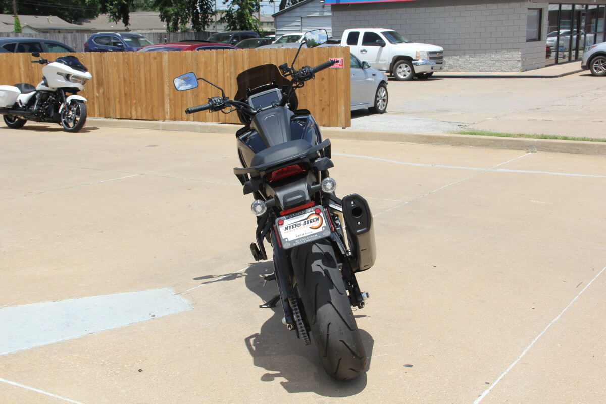 2025 Harley-Davidson Pan America 1250 ST Vivid Black - Photo 9