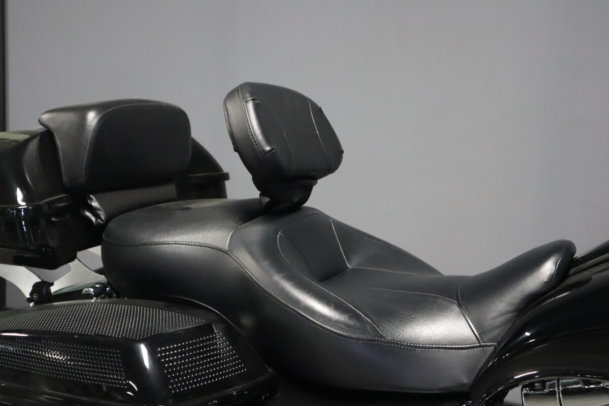 2015 Harley-Davidson Street Glide Special FLHXS - Photo 10
