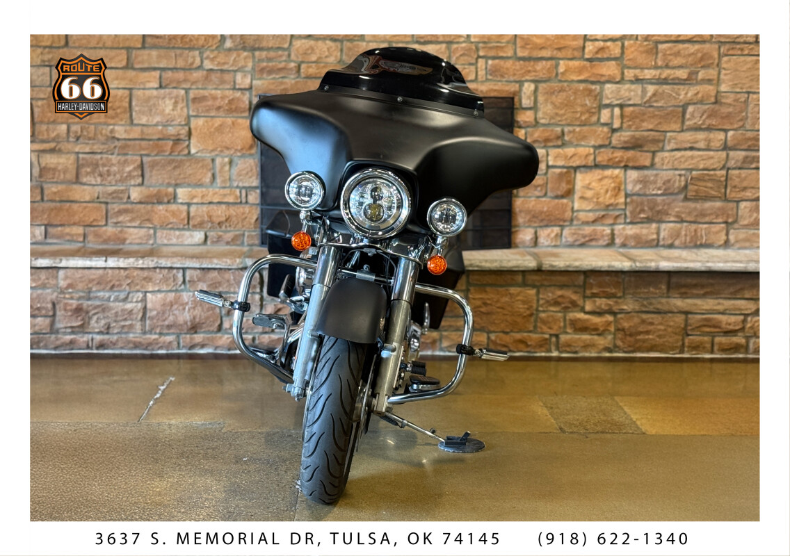 2013 Harley-Davidson Street Glide Black Denim - Photo 2
