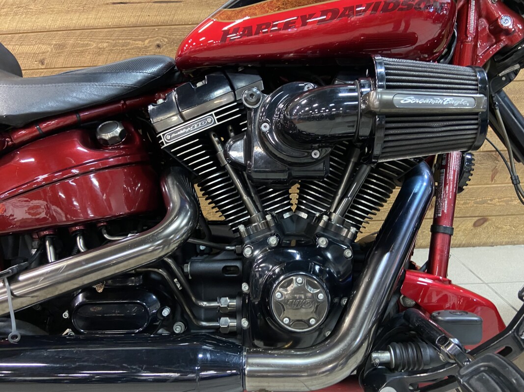 2017 Harley-Davidson CVO Pro Street Breakout Starfire Pearl/Scorched Apple FXSE - Photo 3