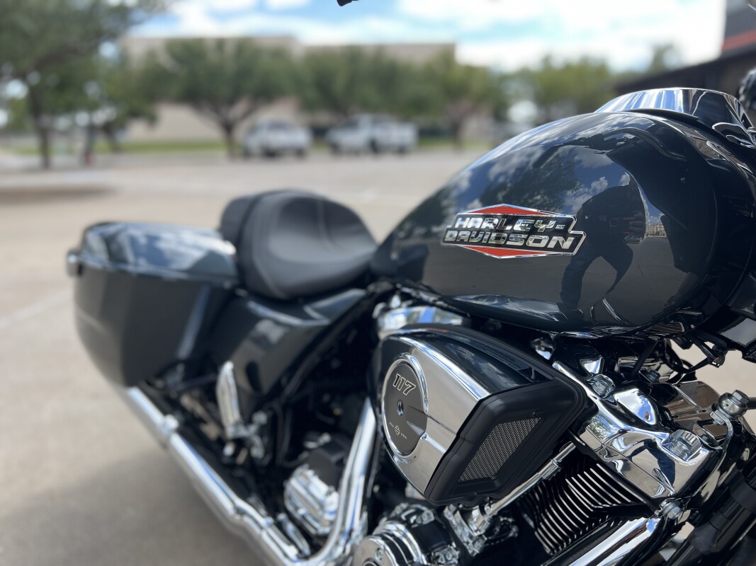 2025 Harley-Davidson Street Glide Iron Horse Metallic - Photo 9