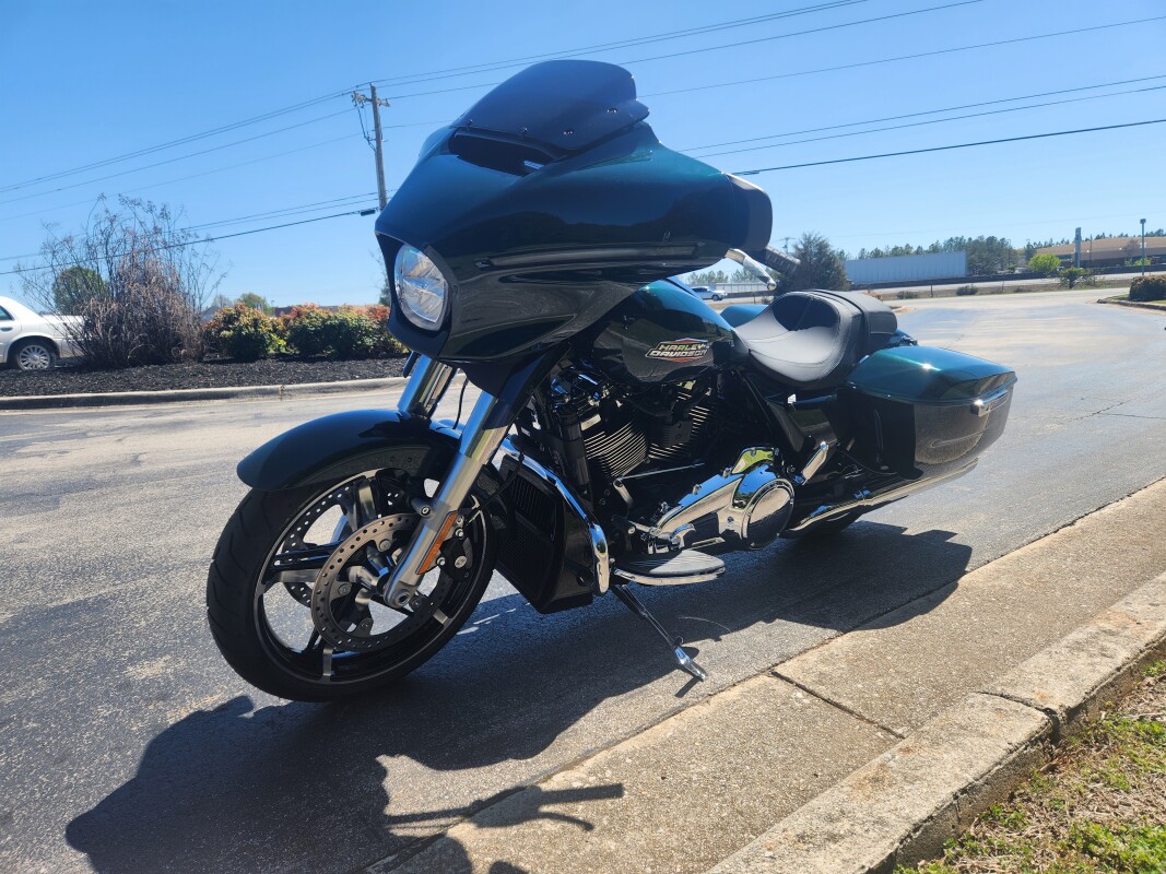 2024 Harley-Davidson Street Glide - Photo 4