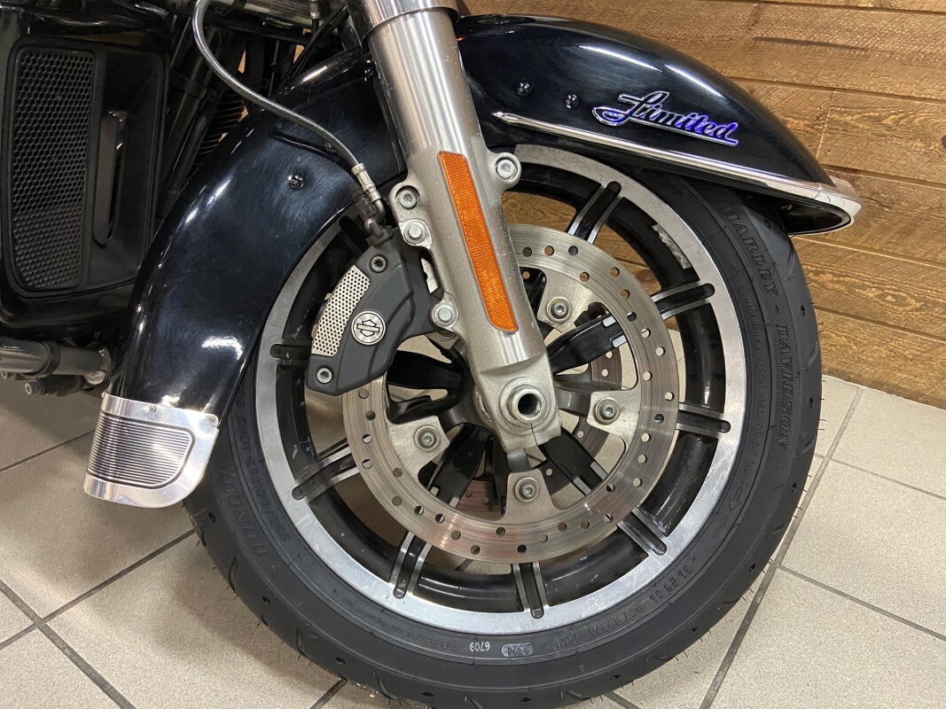 2015 Harley-Davidson Ultra Limited Low Vivid Black FLHTKL - Photo 4