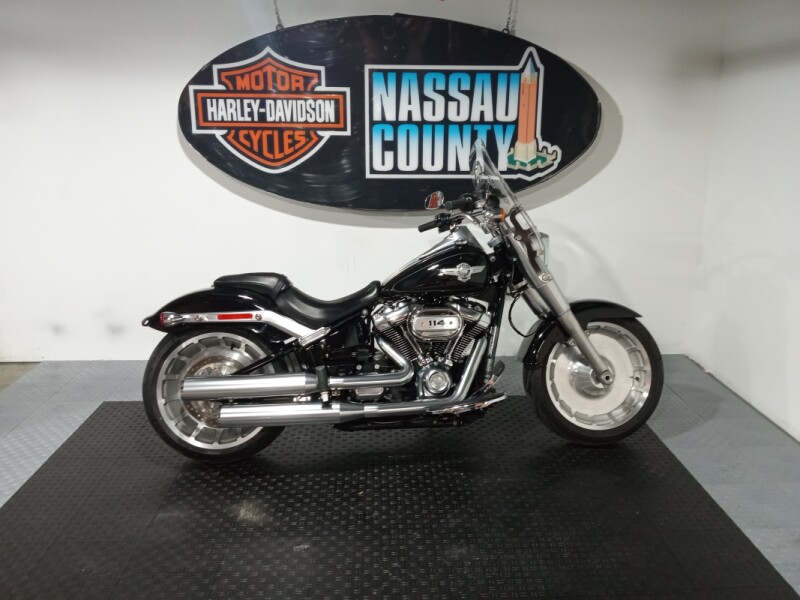2018 Harley-Davidson® Fat Boy® 114 - Vivid Black