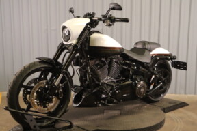 2017 Harley-Davidson® CVO™ Pro Street Breakout® FXSE thumb 0
