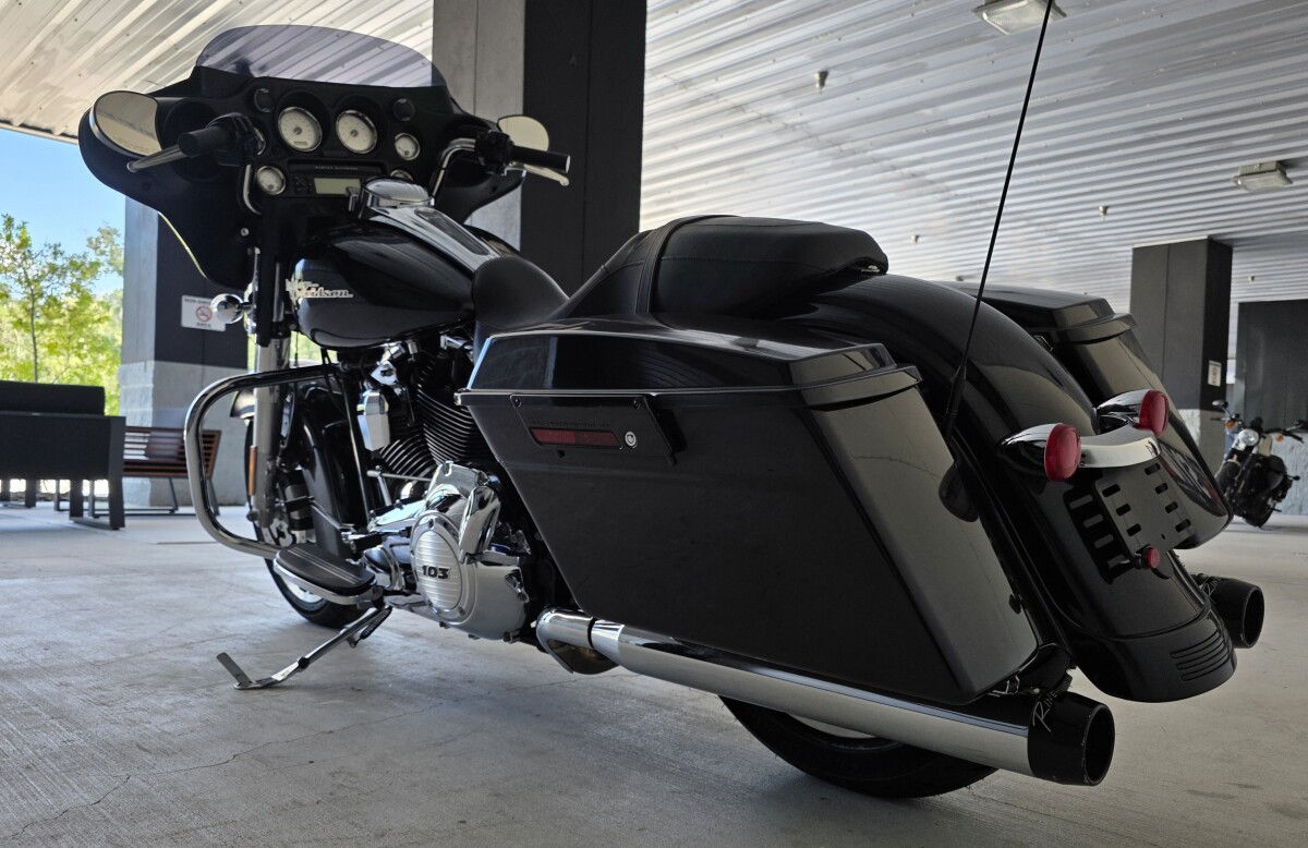 2013 Harley-Davidson Street Glide - Photo 9