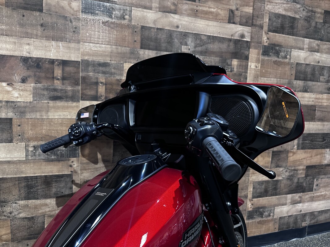 2025 Harley-Davidson Street Glide Brilliant Red - Black Finish FLHX - Photo 6