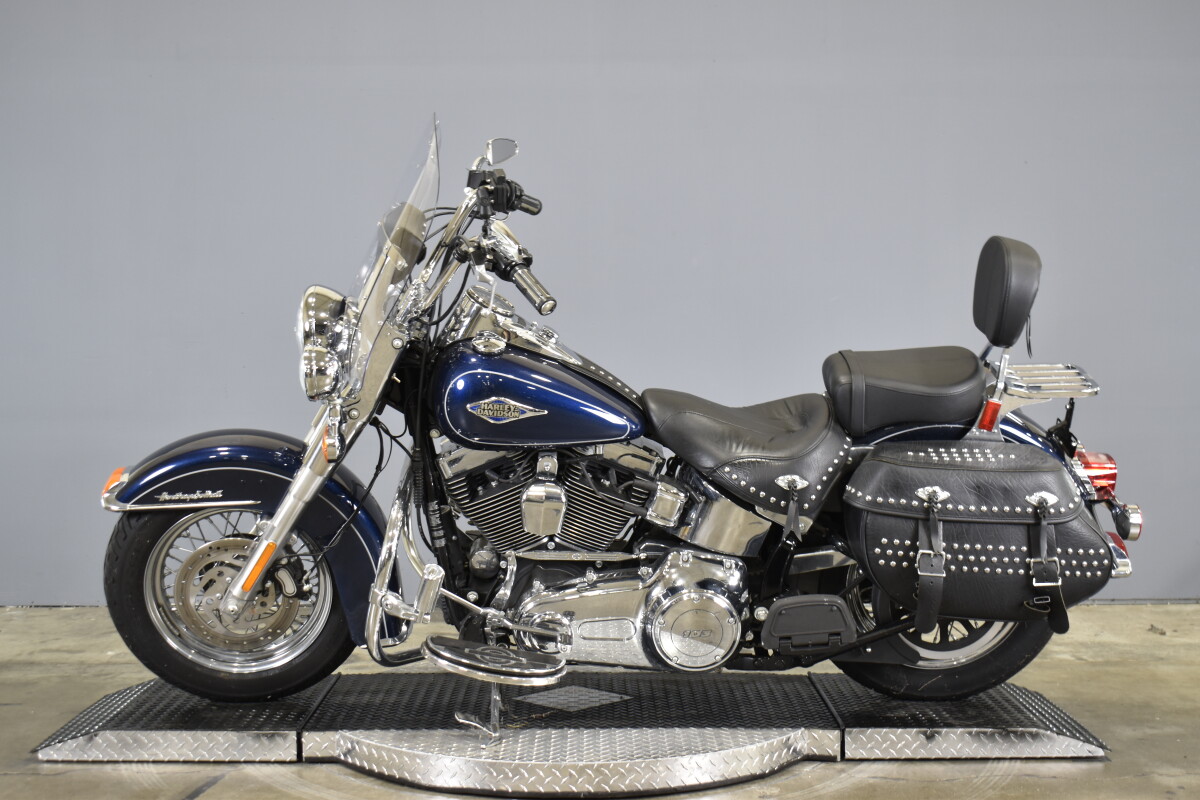 2012 Heritage Softail Classic 103 - Photo 5