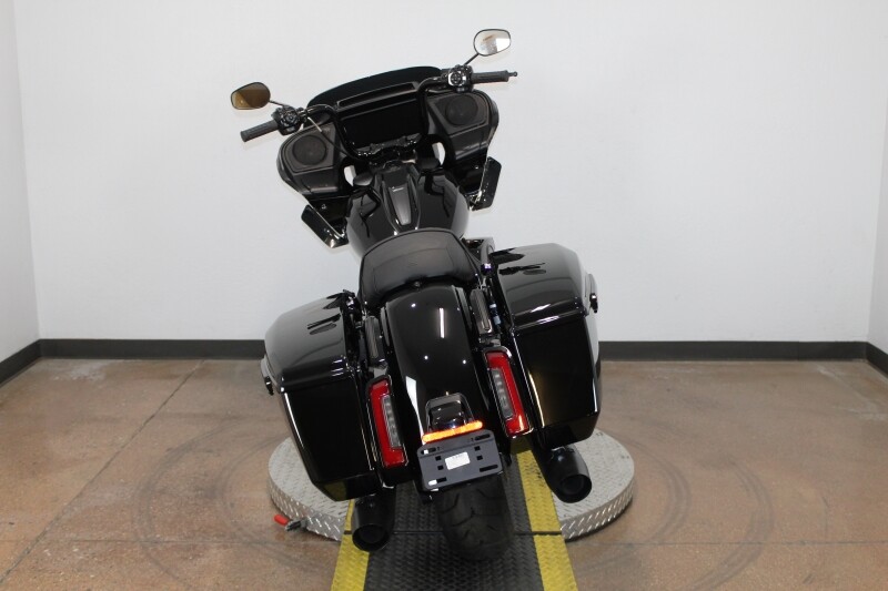 Harley-Davidson Road Glide 2025 FLTRX 84646503 VIVID BLACK - Photo 7