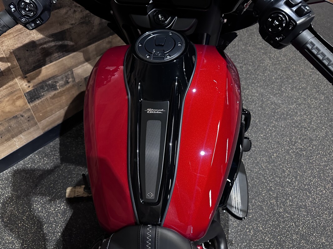 2025 Harley-Davidson Street Glide Brilliant Red - Black Finish FLHX - Photo 7