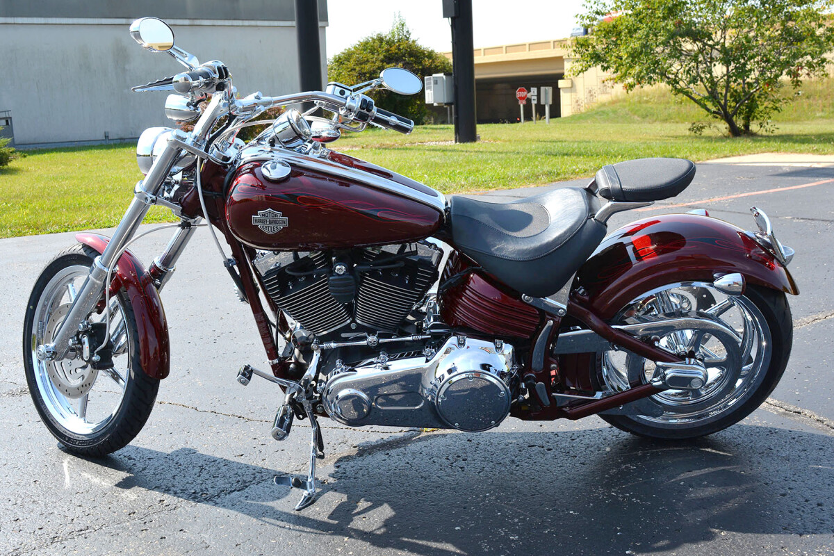2008 Harley-Davidson Softail Rocker C Crimson Red Deluxe - Photo 3