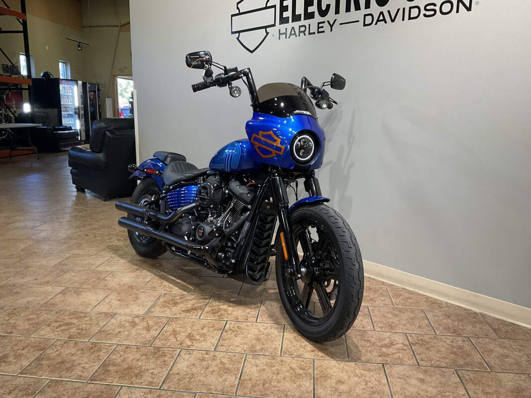 2024 Harley-Davidson Street Bob 114 Blue Burst FXBBS - Photo 3