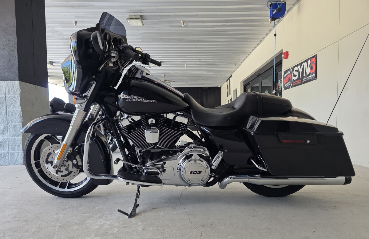 2013 Harley-Davidson Street Glide - Photo 8