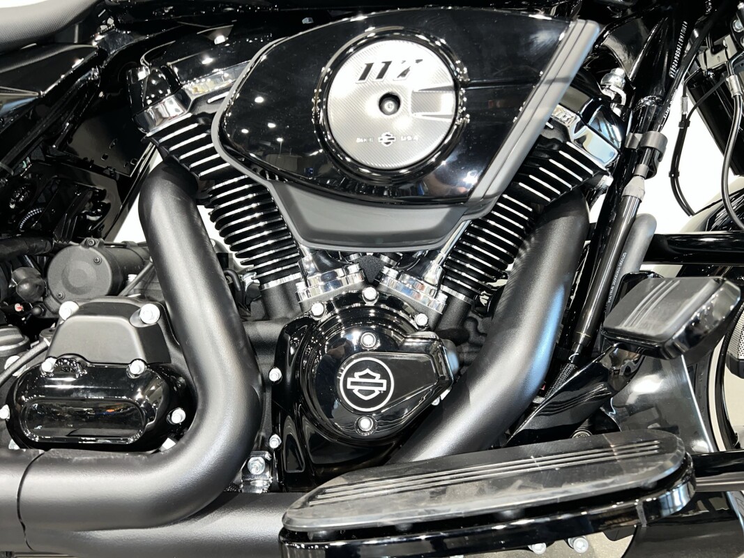 2025 Harley-Davidson Street Glide FLHX -$29,699 - Photo 4