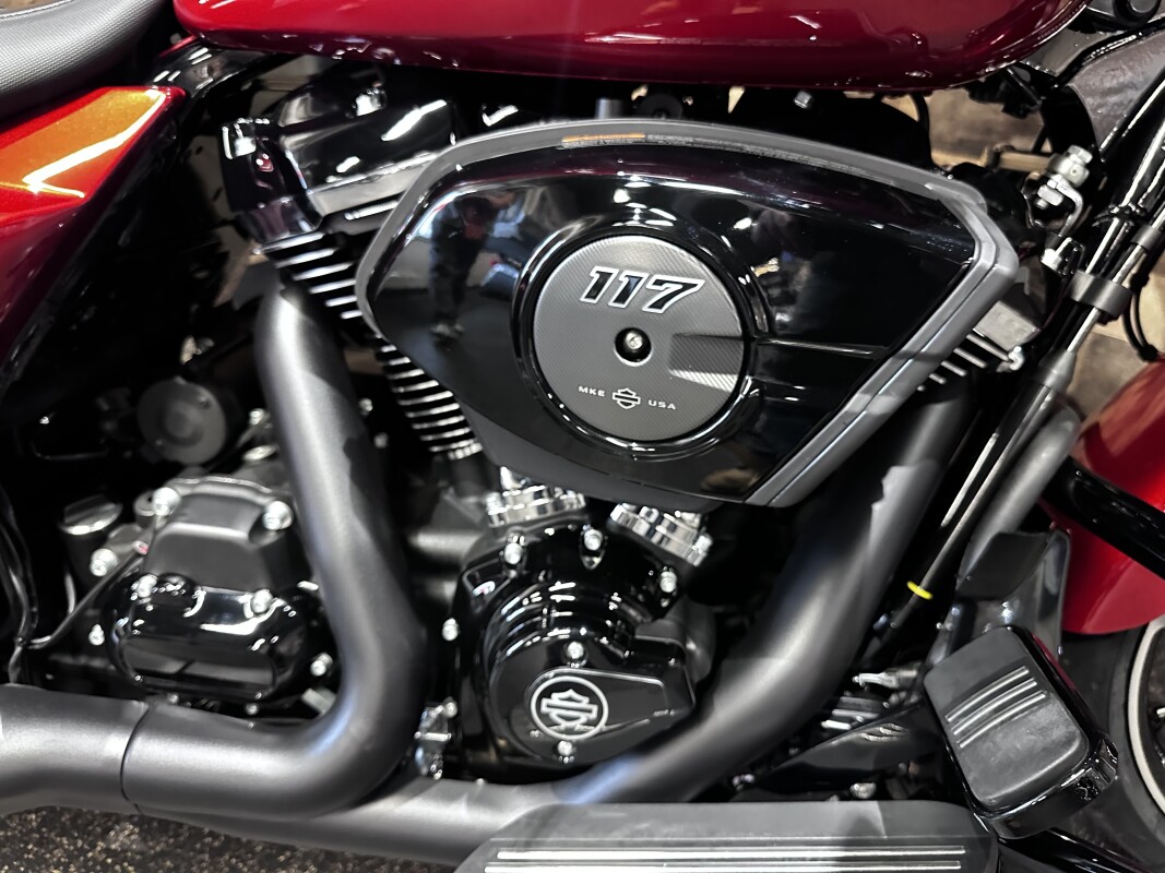 2025 Harley-Davidson Street Glide Brilliant Red - Black Finish FLHX - Photo 9