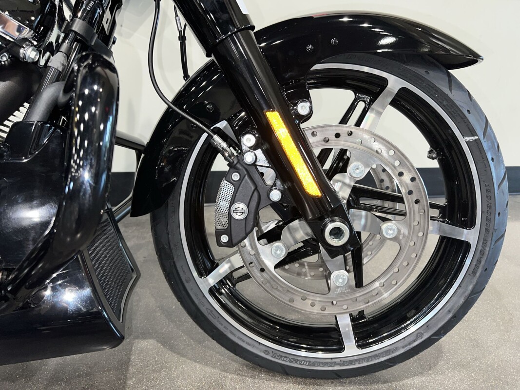 2025 Harley-Davidson Street Glide FLHX -$29,699 - Photo 3