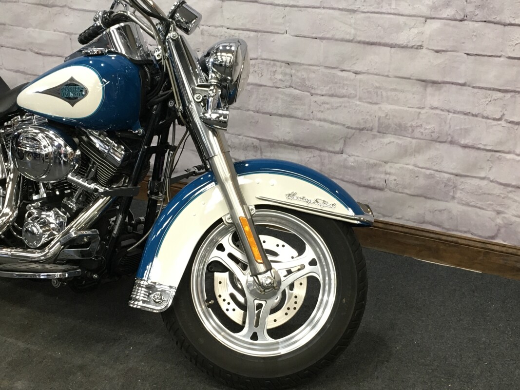 2001 Harley-Davidson Heritage Softail Classic Two-Tone Real Teal/Birch White FLSTC - Photo 4
