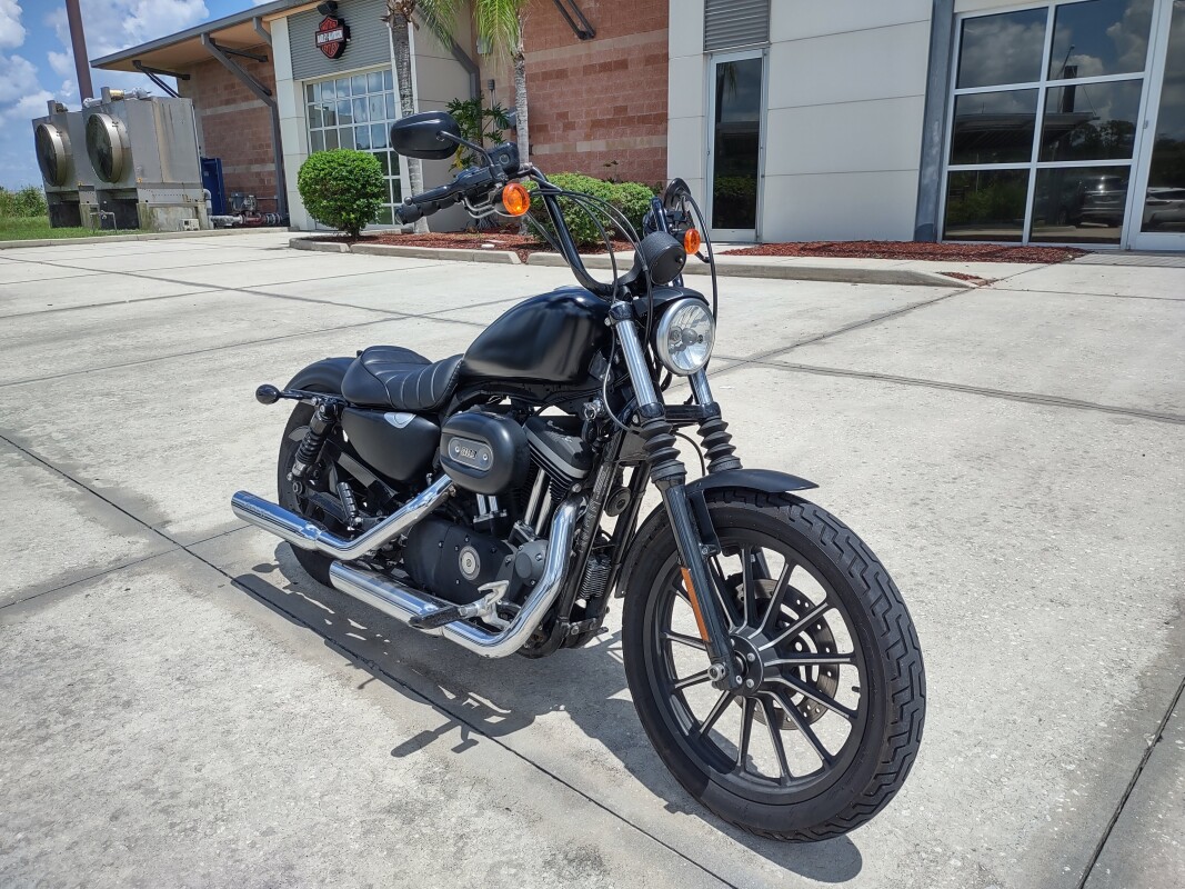 Iron 883