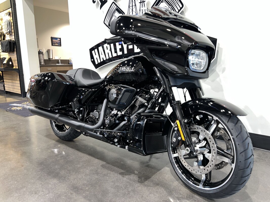 2025 Harley-Davidson Street Glide FLHX -$29,699 - Photo 2