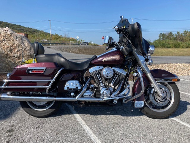 2007 Harley-Davidson Electra Glide Classic FLHTC Black Cherry Pearl