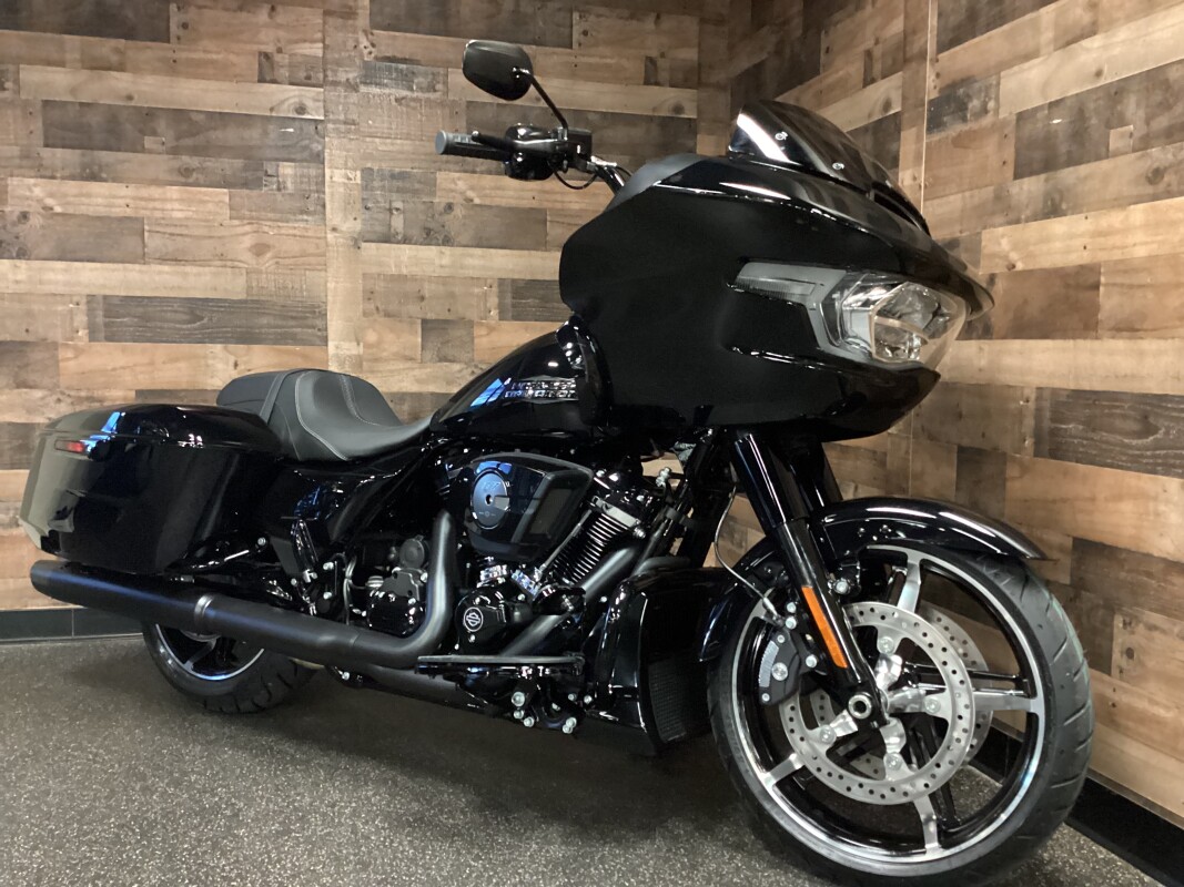 2025 Harley-Davidson Road Glide Vivid Black - Black Finish FLTRX - Photo 2