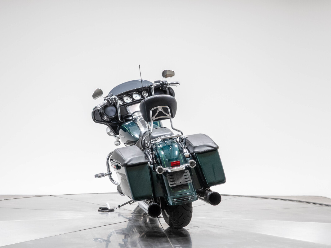 2015 HARLEY-DAVIDSON FLHXS STREET GLIDE SPECIAL in Deep Jade Pearl with 15261 miles - Photo 7