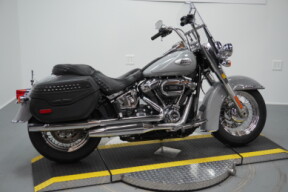 2024 Harley-Davidson® Heritage Classic Billiard Gray thumb 3