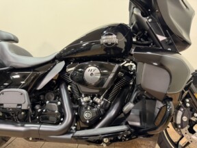2025 FLHXU Street Glide® Ultra thumb 3