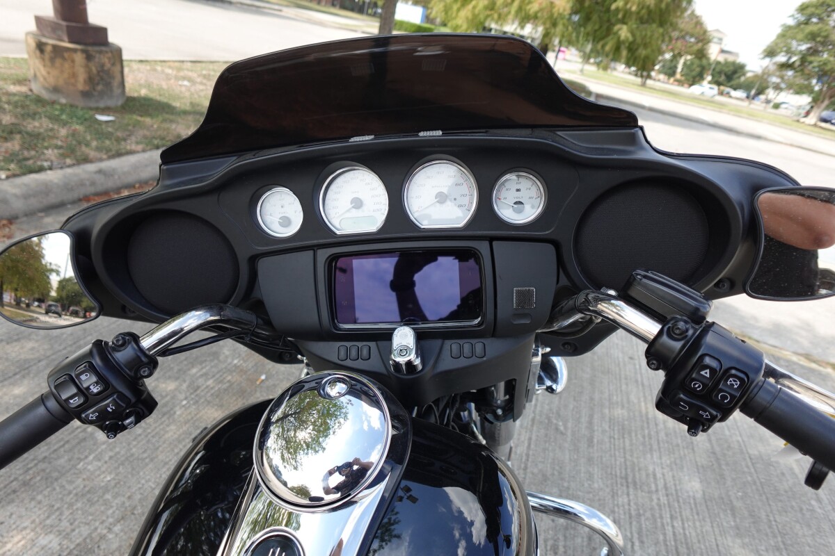 2021 Harley-Davidson Street Glide FLHX - Photo 10